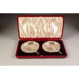 CASED PAIR OF LATE VICTORIAN STAMPED SILVER HANDLED BON BON DISHES, London 18965, 2 ozs all in