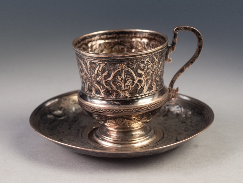 19th CENTURY RUSSIAN SILVER COLOURED METAL CUP with raised 'S' scroll handle, the campana shaped - Image 3 of 3