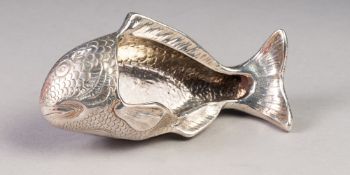 EDWARD VII SILVER FISH PATTERN SPOON WARMER BY BERNARD MULLER & Co, modelled lying on its side and