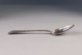 POSSIBLY CHARLES WILLIAM QUESNEL, JERSEY, EARLY ENGLISH PATTERN SILVER TABLE SPOON WITH BRIGHT CUT