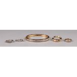 9ct GOLD AND WHITE STONE ETERNITY RING, a metal and cubic zirconia RING; a gold plate and paste