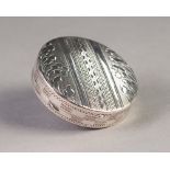 FOREIGN 800 STANDARD ENGRAVED SILVER COLOURED METAL POWDER COMPACT, 2" (5.1cm) diameter, 0.7oz