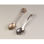 MODERN GEORG JENSEN STERLING SILVER PRESERVES SPOON, import mark for London 1967, in cased box and a