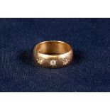 18ct GOLD RING SET WITH THREE TINY WHITE STONES, 8 gms gross
