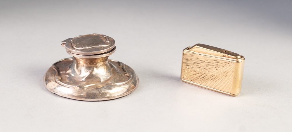 EDWARDIAN SILVER SMALL CAPSTAN INKWELL, with hinged lid, 3" diameter, makers Elkington and Co.,