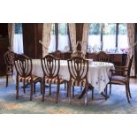 EPSTEIN FINE QUALITY HEPPLEWHITE STYLE CARVED MAHOGANY DINING ROOM SUITE OF 11 PIECES COMPRISING 8