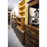 AN EARLY TWENTIETH CENTURY OAK DRESSING CHEST, SHAPED MIRROR OVER THREE LONG DRAWERS, MODERN PINE