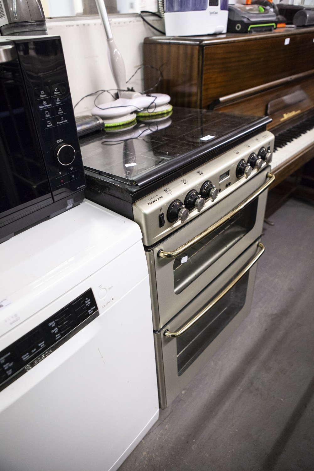 NEWHOME 600 SIDOm DOUBLE OVEN WITH FOUR GAS RINGS