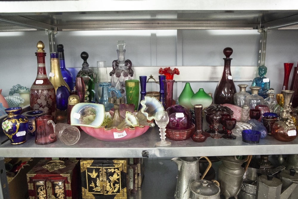 GOOD SELECTION OF NINETEENTH CENTURY AND LATER COLOURED GLASS WARES TO INCLUDE A PINK AND WHITE