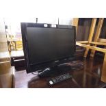 TOSHIBA FLAT SCREEN TELEVISION WITH REMOTE CONTROL 19"