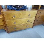 20th CENTURY TEAK CHEST OF DRAWERS OF THREE GRADUATED DRAWERS