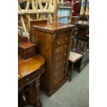 MAHOGANY SEVEN DRAWER WELLINGTON CHEST WITH WOODEN KNOB HANDLES