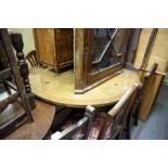 POSSIBLE ITALIAN INLAID CIRCULAR DINING TABLE WITH TURNED COLUMN AND QUARTETTE SCROLL SUPPORTS AND