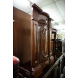 AN ITALIAN REPRODUCTION BREAKFRONT CORNER CUPBOARD, HAVING SINGLE DRAWER OVER CUPBOARD