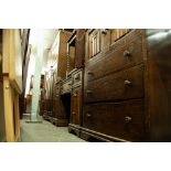 JACOBEAN STYLE OAK THREE PIECE BEDROOM SUITE, CIRCA 1930s, TO INCLUDE A LARGE DOUBLE WARDROBE, A