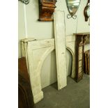 LATE VICTORIAN/EDWARDIAN WHITE PAINTED SLATE FIRE SURROUND WITH ARCHED RECESS, 44 3/4" (114CM) HIGH,