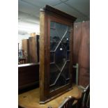 GEORGIAN STYLE MAHOGANY HANGING CORNER CUPBOARD WITH ASTRAGAL GLAZED HONEYCOMB PATTERN DOOR