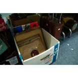 A CASE OF 78 RPM RECORDS, TWO FOLDERS OF 78 RPM RECORDS AND A SELECTION OF VINYL RECORDS