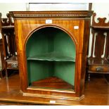 A SMALL MAHOGANY OPEN ARCHED NICHE CORNER CABINET