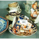 A SELECTION OF TEA CUPS AND SAUCERS TO INCLUDE AYNSLEY EXAMPLES (10 PIECES)