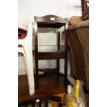 A LATE GEORGIAN MAHOGANY SQUARE TOP WASHSTAND