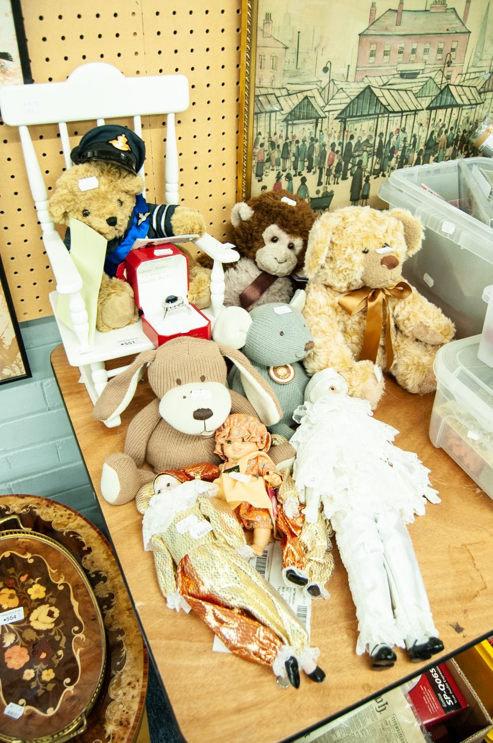 COLLECTION OF SOFT TOYS AND DOLLS, 'WILLIAM' THE ROYAL ENGAGEMENT AND BEAR AND RING, MONKEY AND