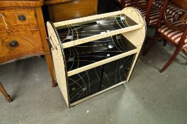 A 1950's/60's DRINKS CABINET, WITH STYLISH GLASS DOORS AND SHELVES