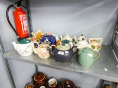 A LARGE COLLECTION OF MODERN TEAPOTS (13) IN TOTAL