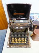 SMITHS PREMIER TYPEWRITER IN ORIGINAL BOX (POOR CONDITION)