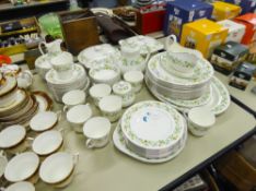 AN APPROX 70 PIECE ROYAL DOULTON 'AINSDALE' PATTERN DINNER AND TEA SERVICE