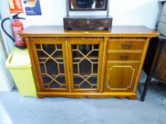 A MAHOGANY SMALL BOOKCASE WITH TWO ASTRAGAL GLAZED DOORS WITH END CUPBOARD AND TWO SHORT DRAWERS