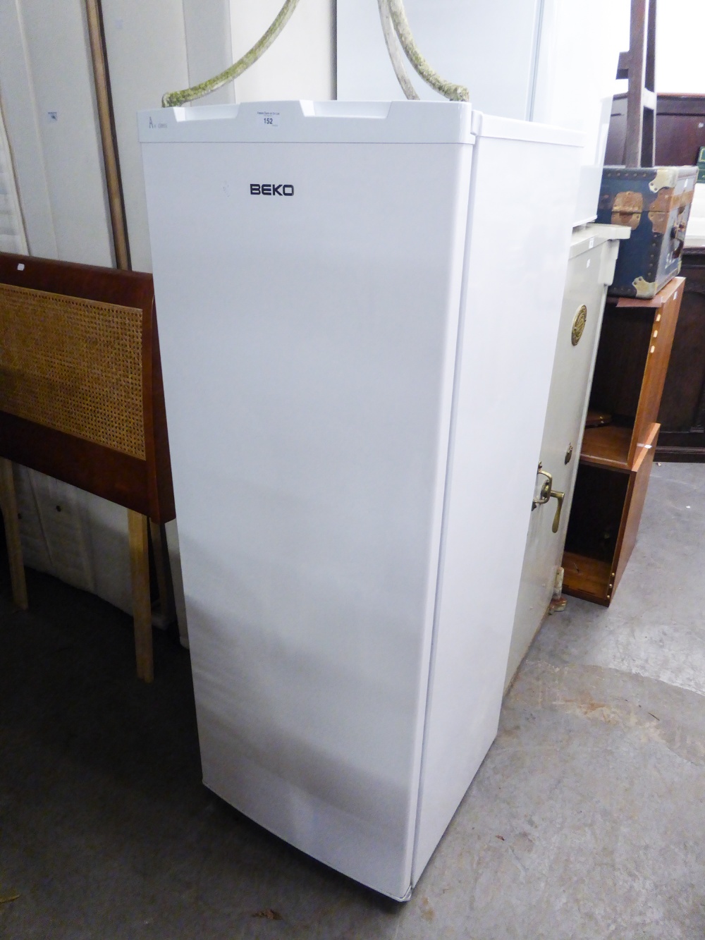 BEKO UPRIGHT FRIDGE, 56" HIGH