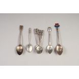 LATE VICTORIAN SET OF SIX APOSTLE TOP SILVER COFFEE SPOONS, with twisted handles, Birmingham 1899,