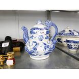 20TH CENTURY CHINESE BLUE AND WHITE TEAPOT HAVING DRAGON HANDLE AND SPOUT, LIZARDS TO THE BODY