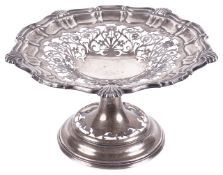 An Edwardian silver pierced pedestal tazza, hallmarked Birmingham 1906