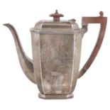 A Contemporary silver teapot, hallmarked Sheffield 1951