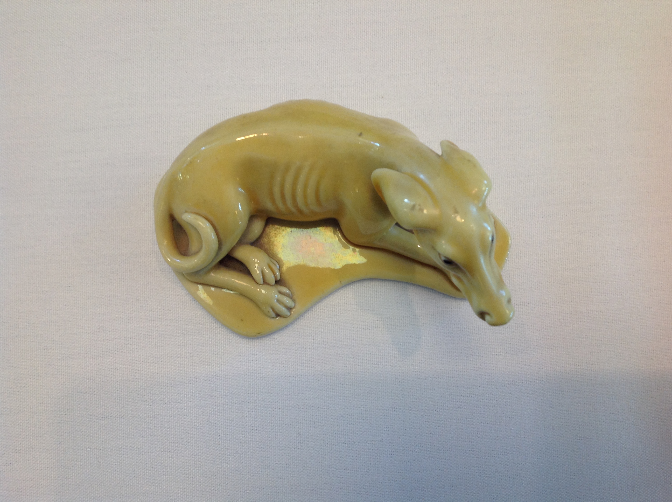 A Chinese export ware yellow glazed figure of a hound - Image 2 of 8