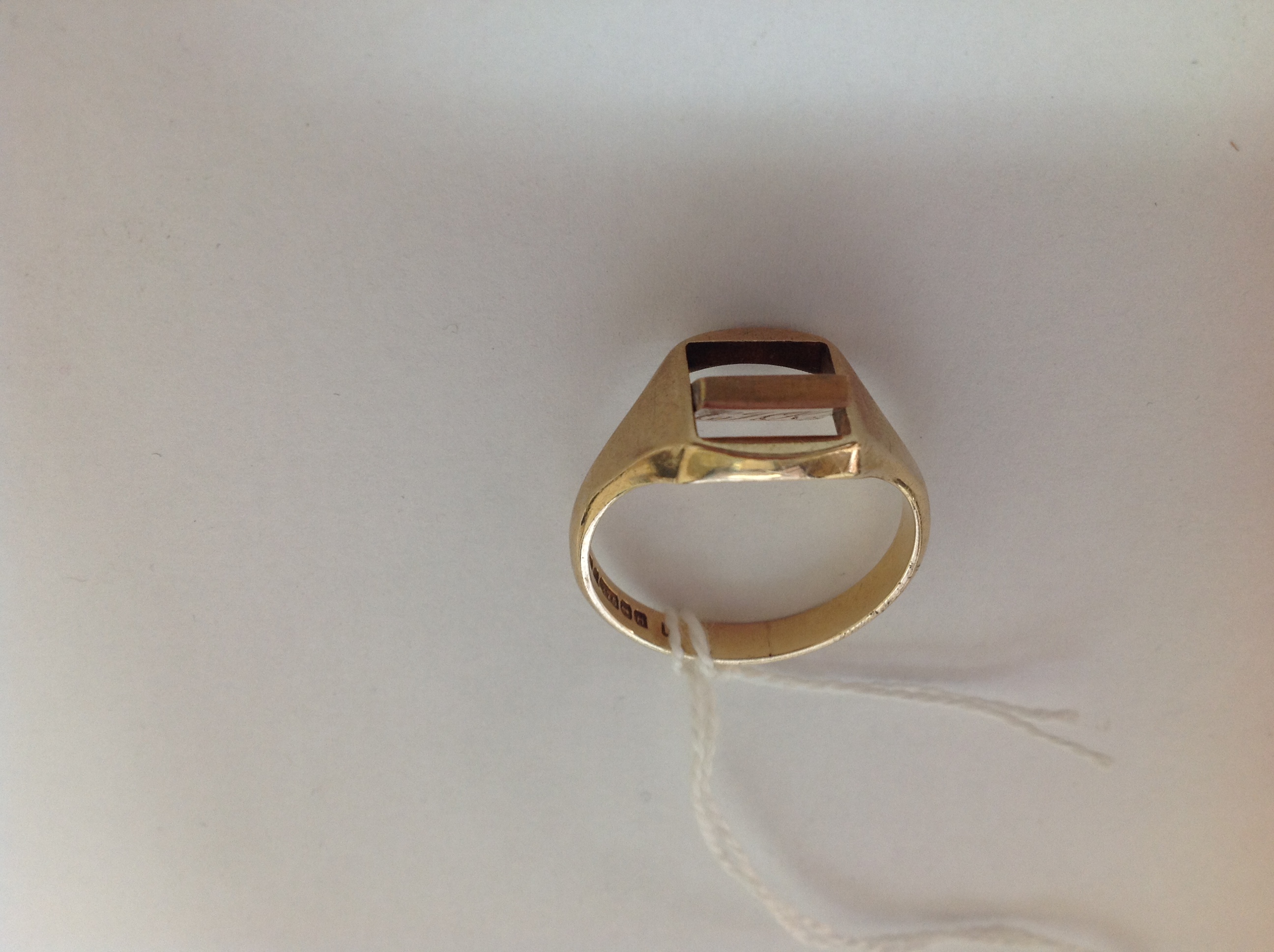 A gentleman's 9ct gold Masonic reversible signet ring - Image 5 of 5