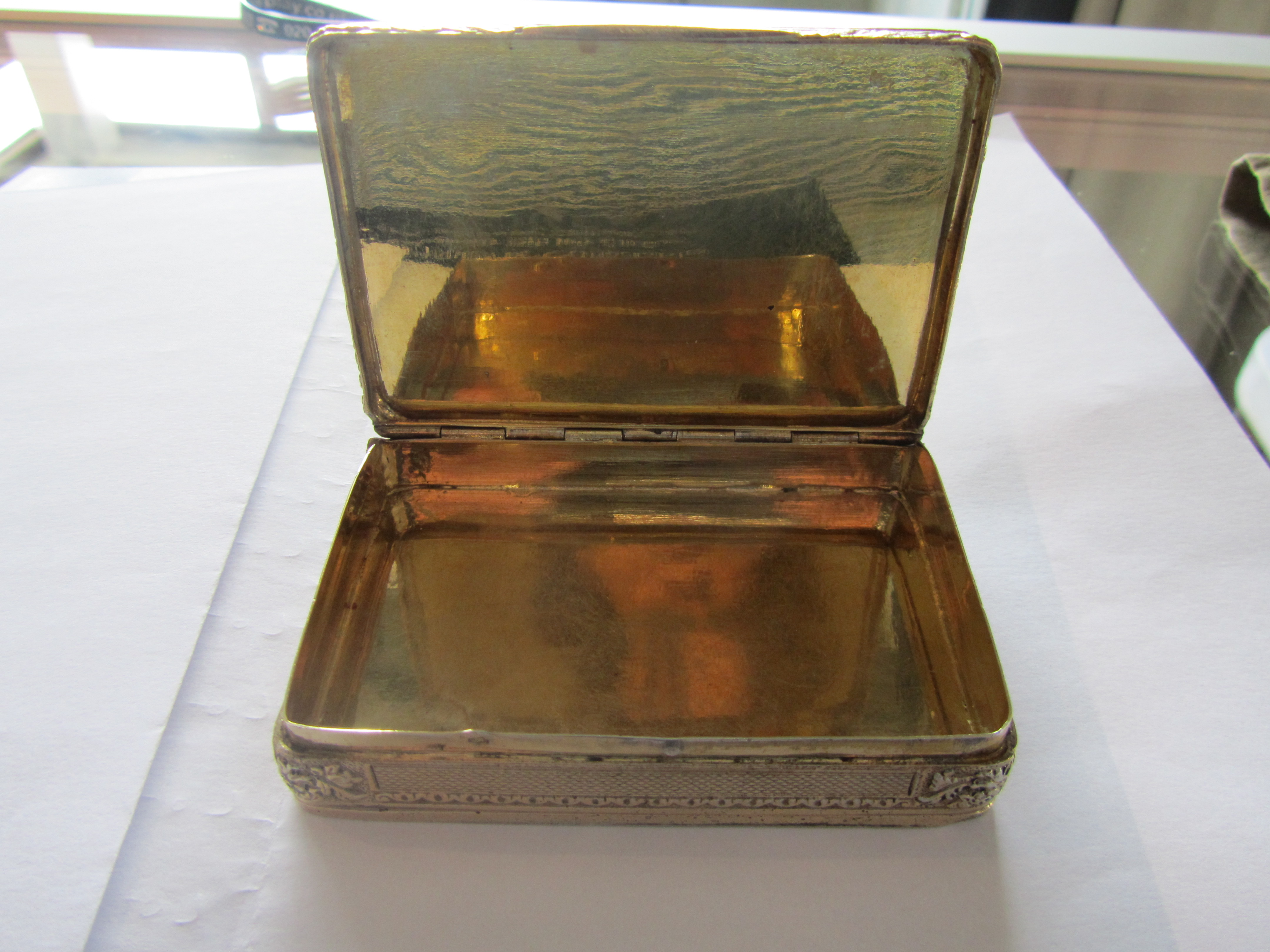 A Fr. silver gilt box, early 20th c. - Bild 7 aus 7