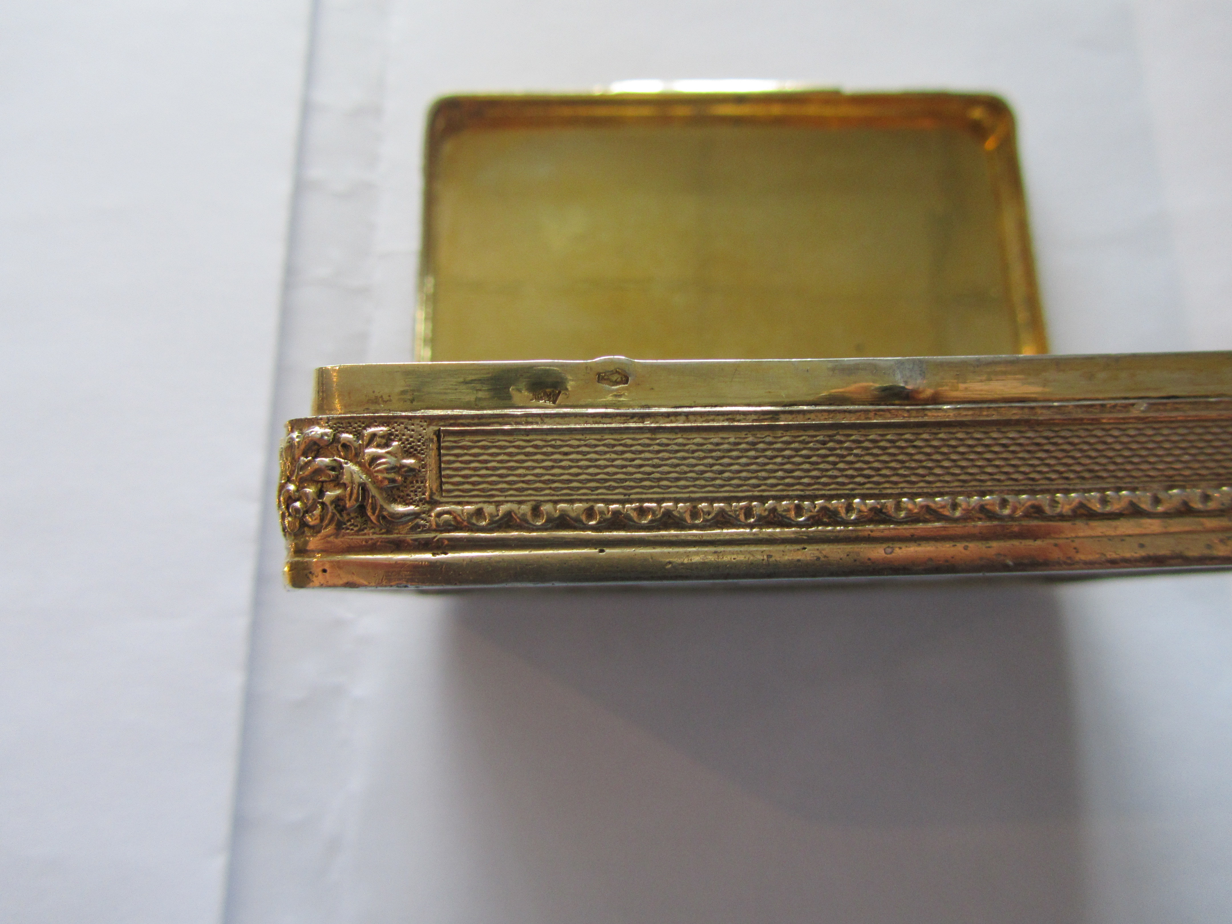 A Fr. silver gilt box, early 20th c. - Bild 4 aus 7