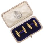 A pair of Vict. 15ct gold 'torpedo' shaped cufflinks