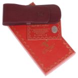 Must de Cartier burgundy leather pen holder, in red Cartier box