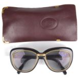 Cartier Conquete sunglasses, with Cartier burgundy leather case (2)