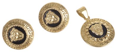 A Continental Gianni Versace style 18ct gold and onyx Medusa pendant