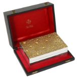Stuart Leslie Devlin cased parcel-gilt-silver cigarette box, hallmarked London 1971