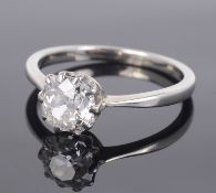 A single stone diamond set ring, approximately 1.00 carat