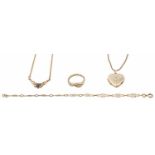A small collection of various 9ct gold jewellery