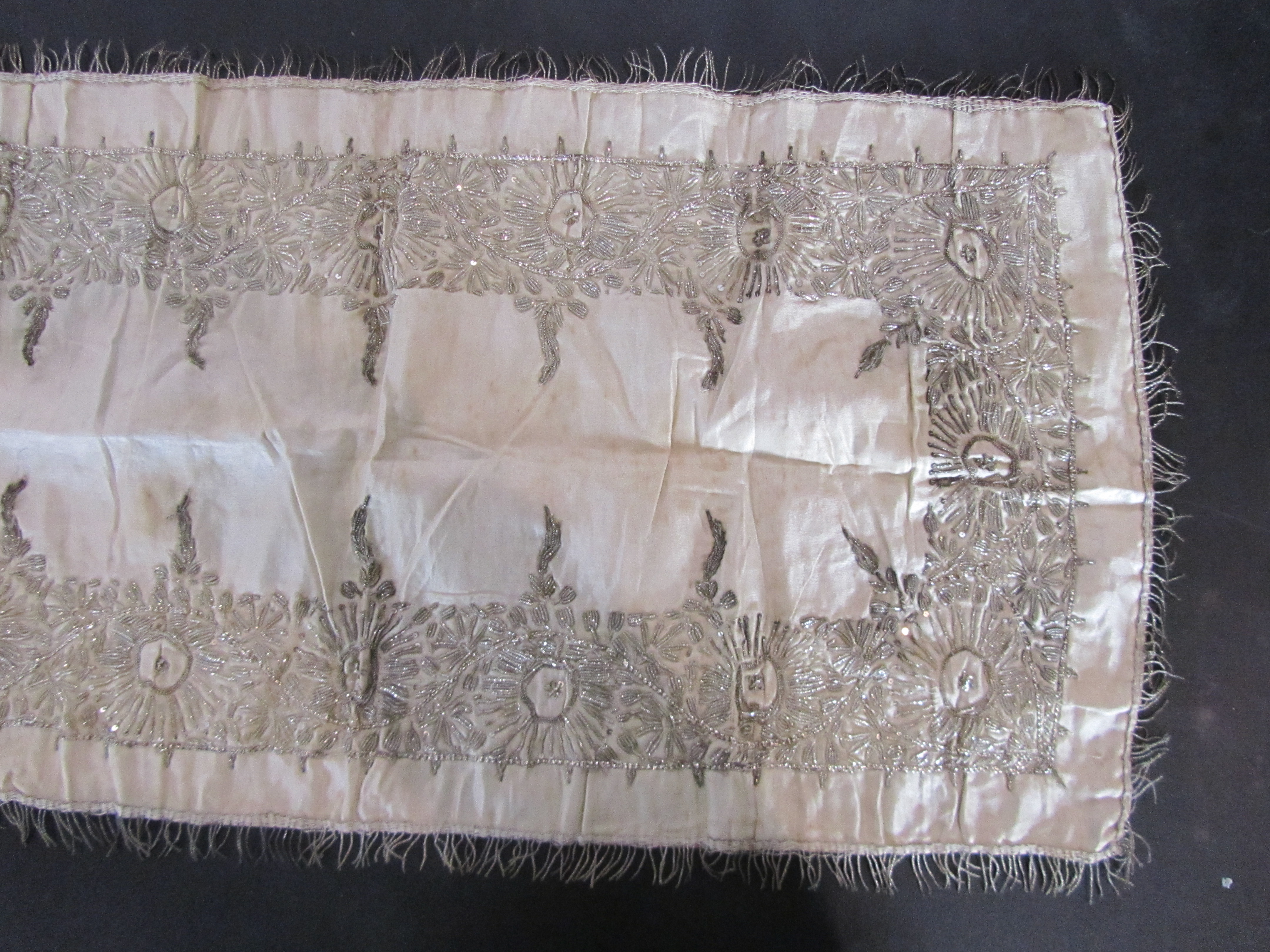 An early 20th century Assuit Egyptian worked silver metal shawl, c1920 - Image 4 of 19