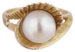 A cultured baroque pearl set fancy ring