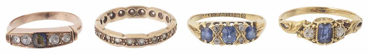 An attractive Victorian three stone sapphire and diamond ring